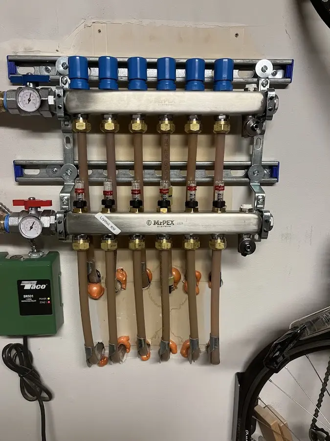 Plumber performing Sink Repair at a residential property in Oak Ridge